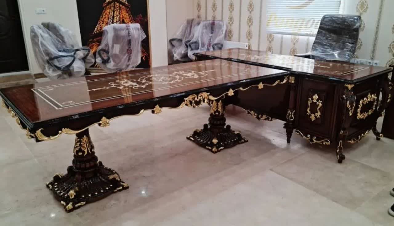 میز کنفرانس